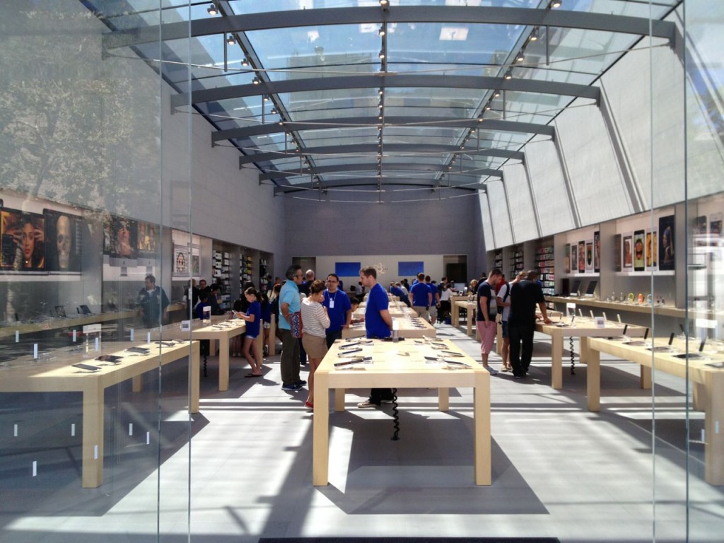 Apple-Store-Stanford-Palo-Alto-California