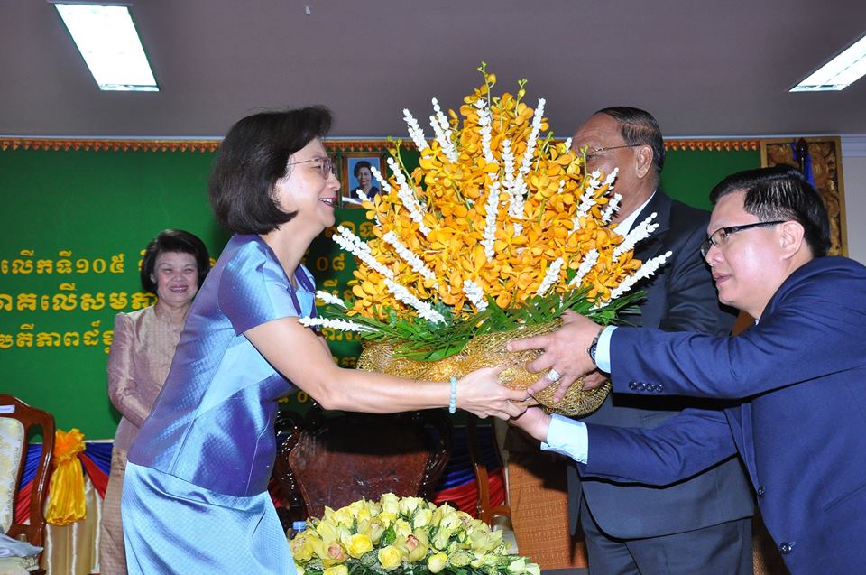 12809593_942914789111620_2543739123493814477_n