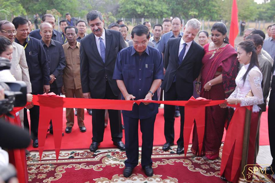 12813925_966450923403405_533851115566808071_n