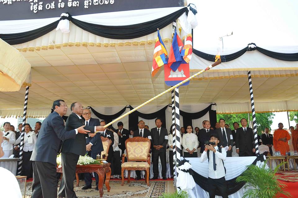 479722_533294683496590_6583648822360038731_n